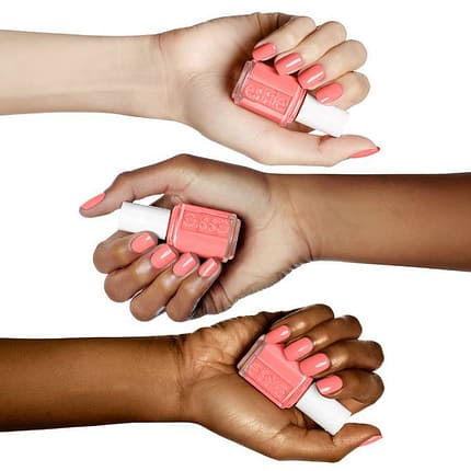 Essie nagellak roze - Peach Daiquiri - Op de hand